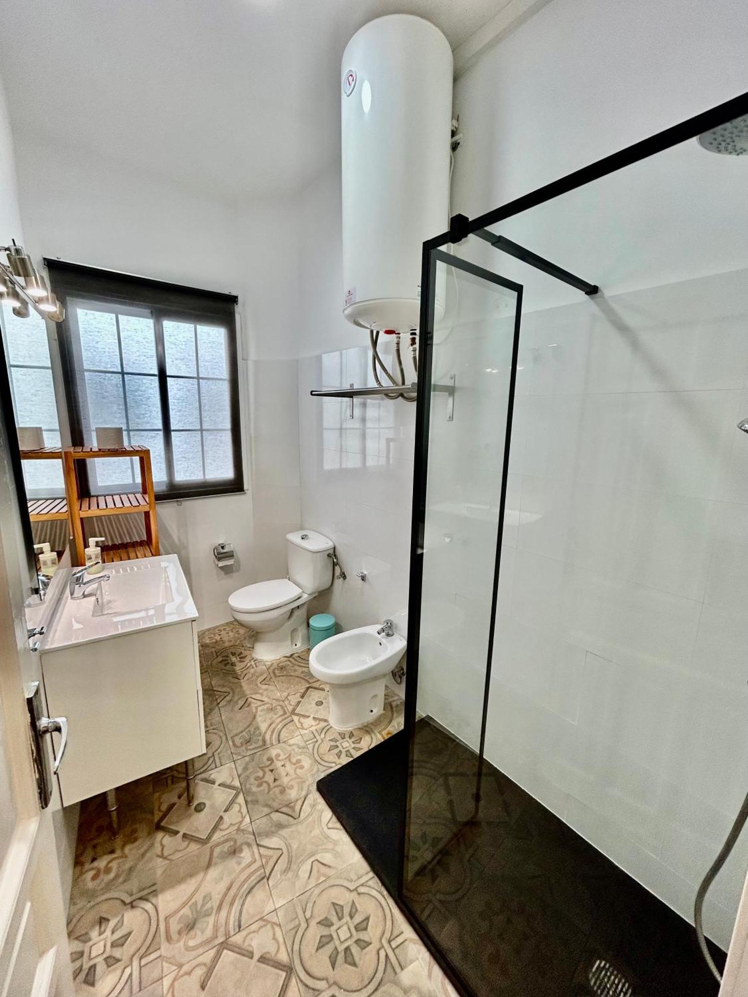 Acogedor Apt 8Pax 4Bdr 2Bth - Cozyhomesevilla1 Exterior foto