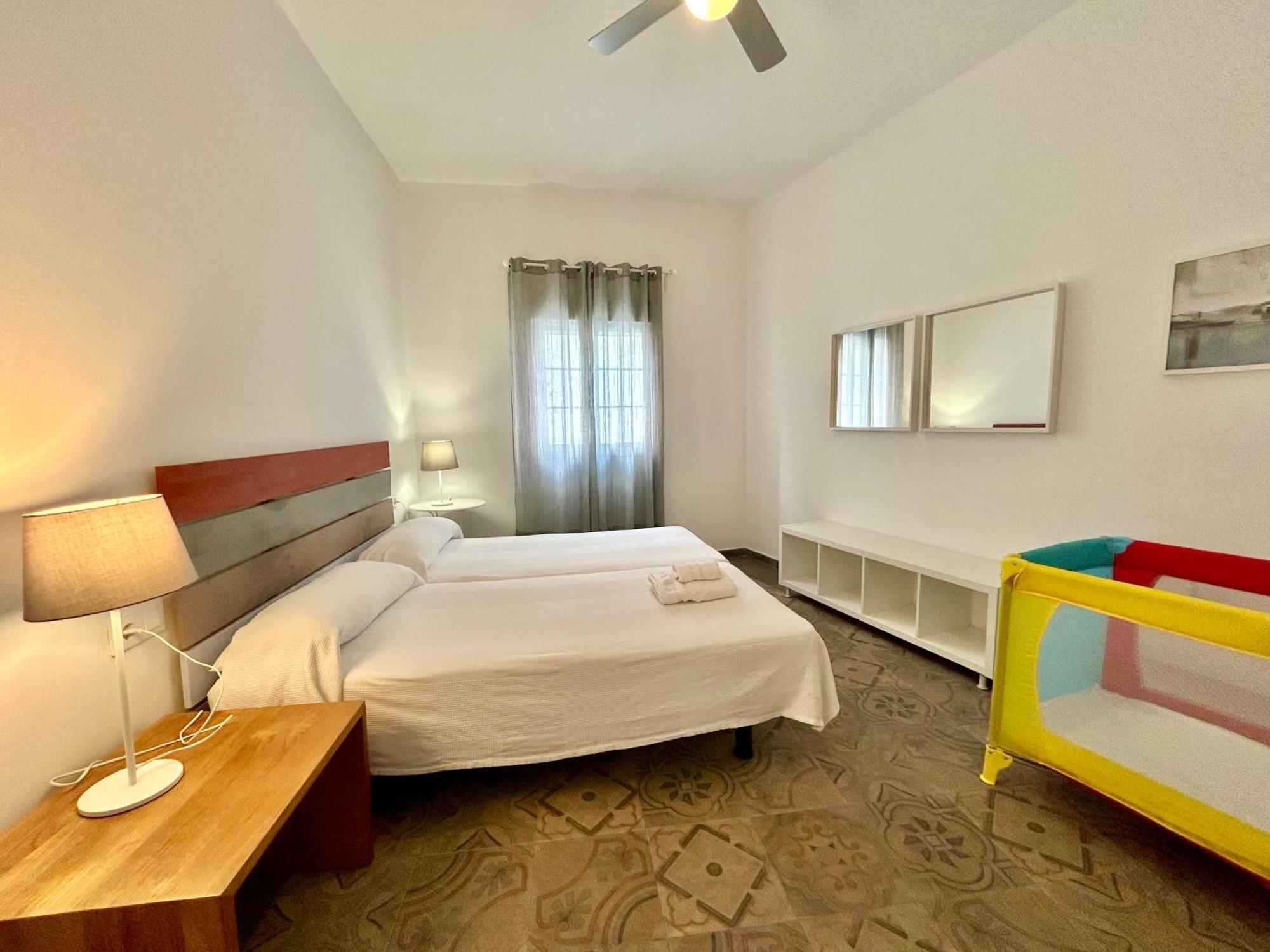 Acogedor Apt 8Pax 4Bdr 2Bth - Cozyhomesevilla1 Exterior foto
